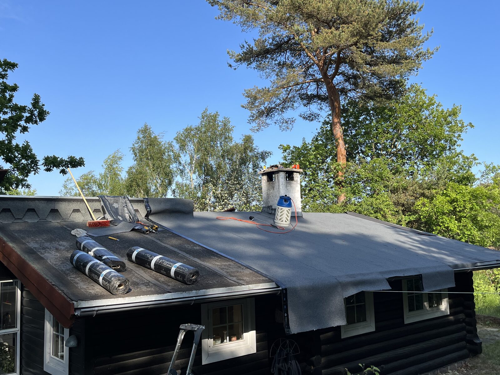 Ny tagpap på sommerhus